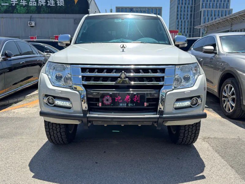 Ouland Pajero