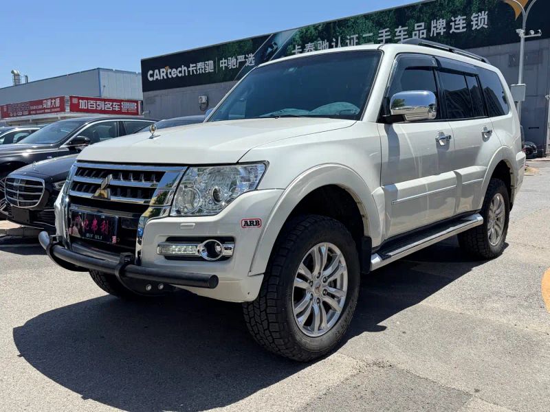 Ouland Pajero