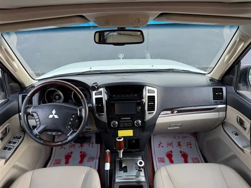 Ouland Pajero