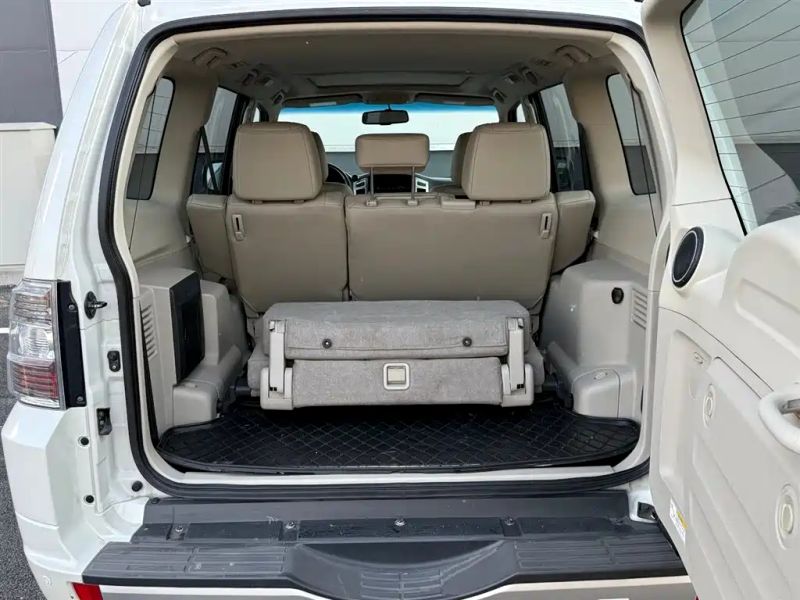 Ouland Pajero