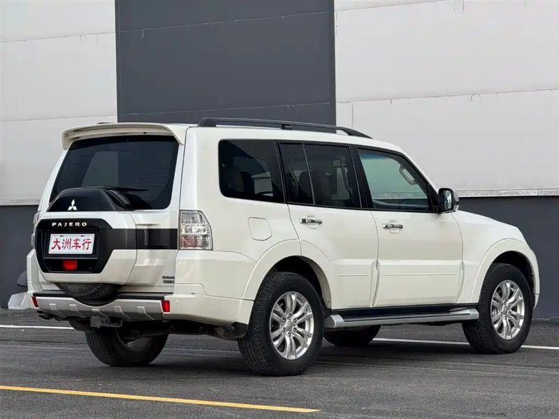 Ouland Pajero