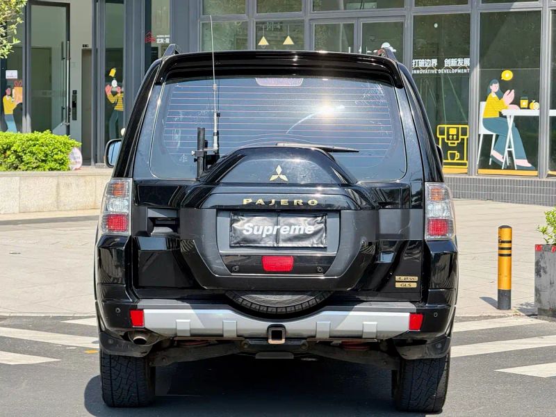 Ouland Pajero