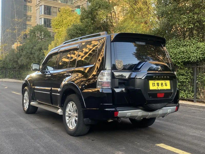 Ouland Pajero