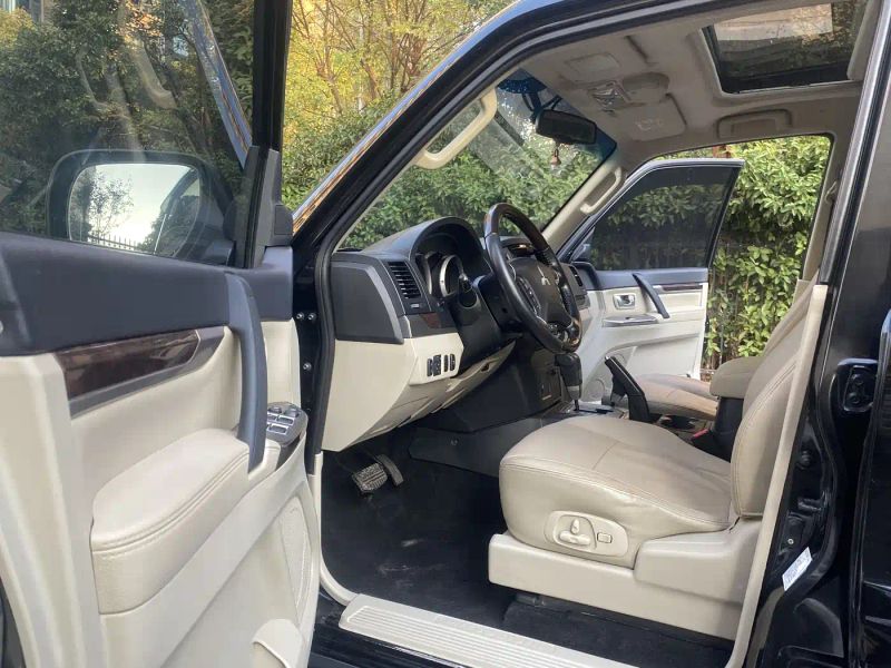 Ouland Pajero