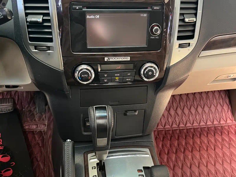Ouland Pajero