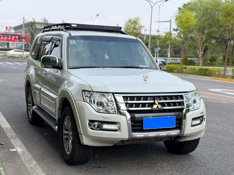 Ouland Pajero