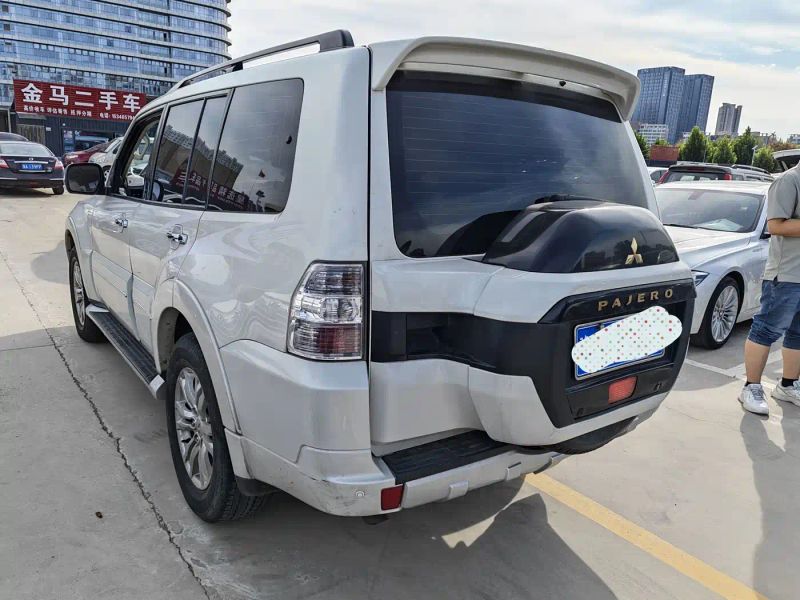 Ouland Pajero