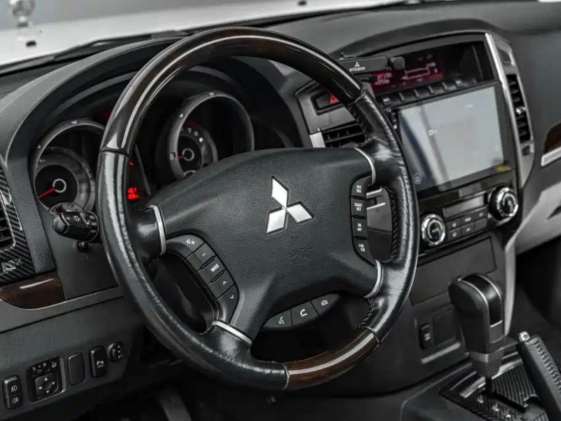Ouland Pajero
