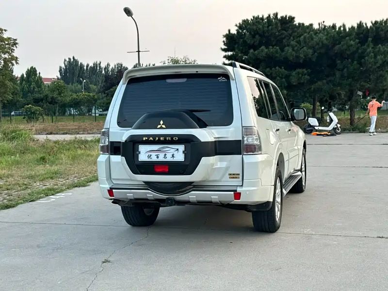 Ouland Pajero
