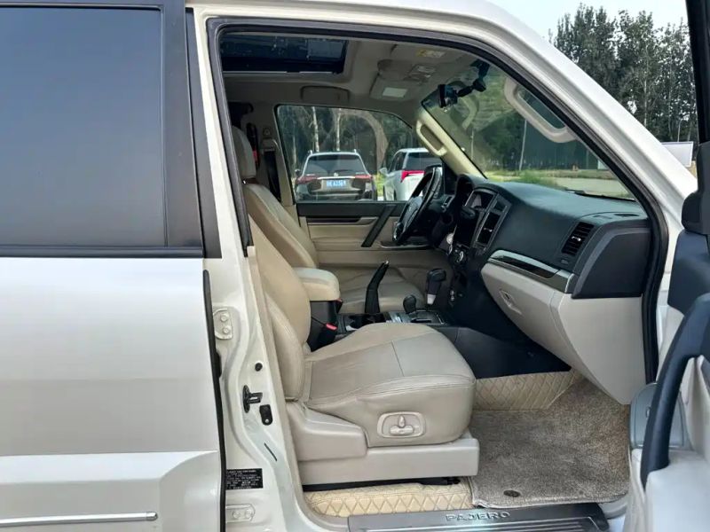 Ouland Pajero