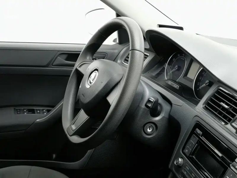 Superb Sedan