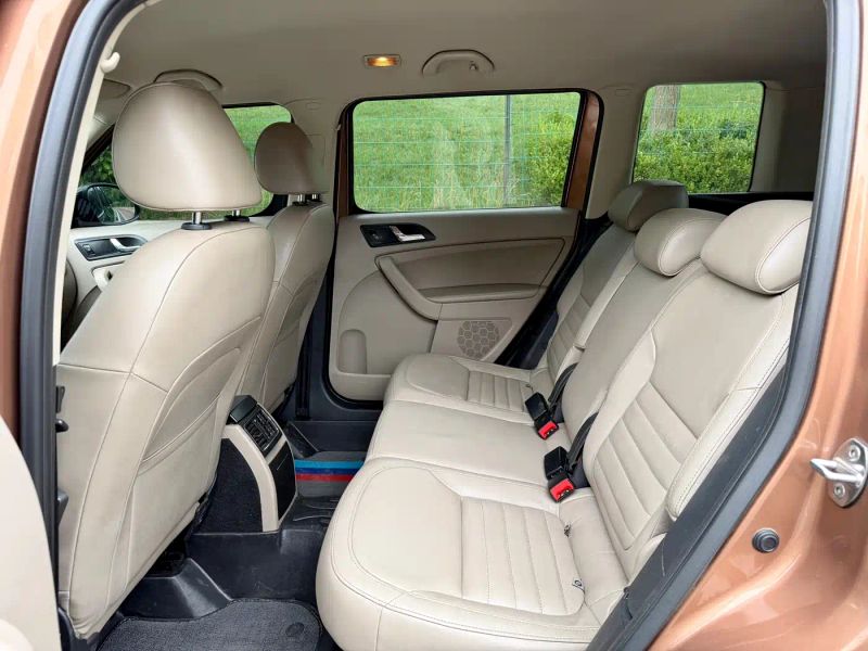 Superb Suv