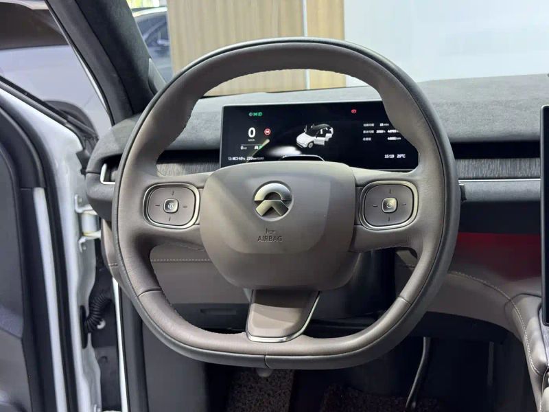 Nio Es