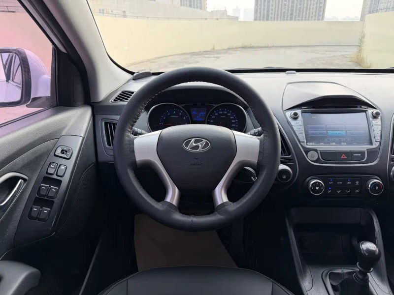 Tucson Ix35