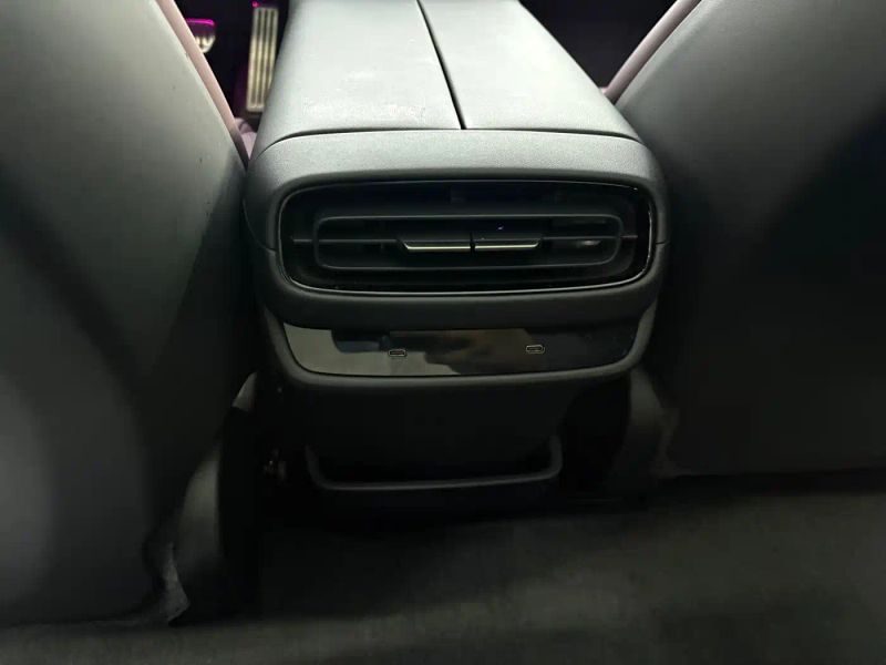Xiaomi Suv