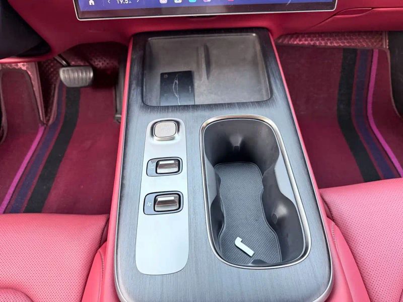 Xiaomi Suv