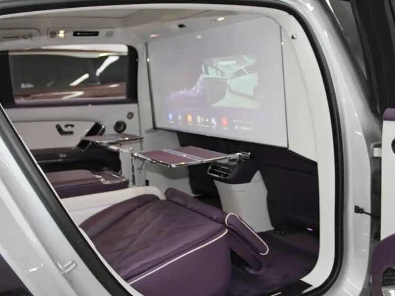 Zun_jie Suv