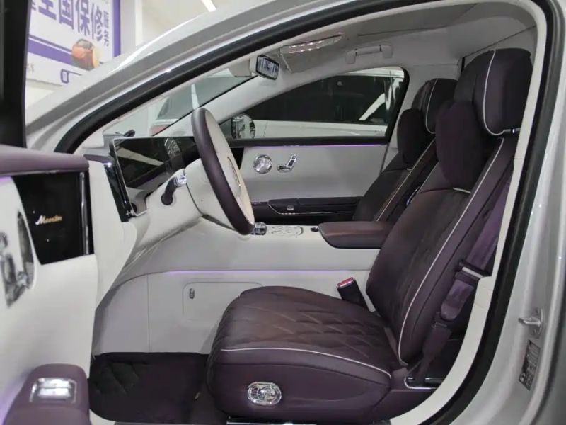 Zun_jie Suv