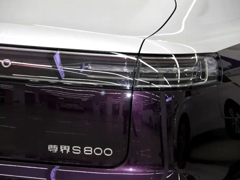 Zun_jie Suv