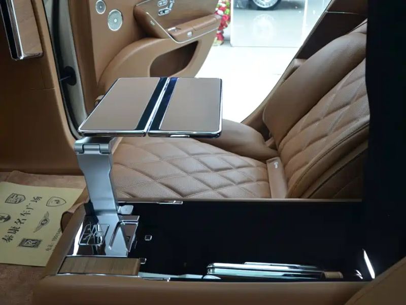 Zun_jie Suv