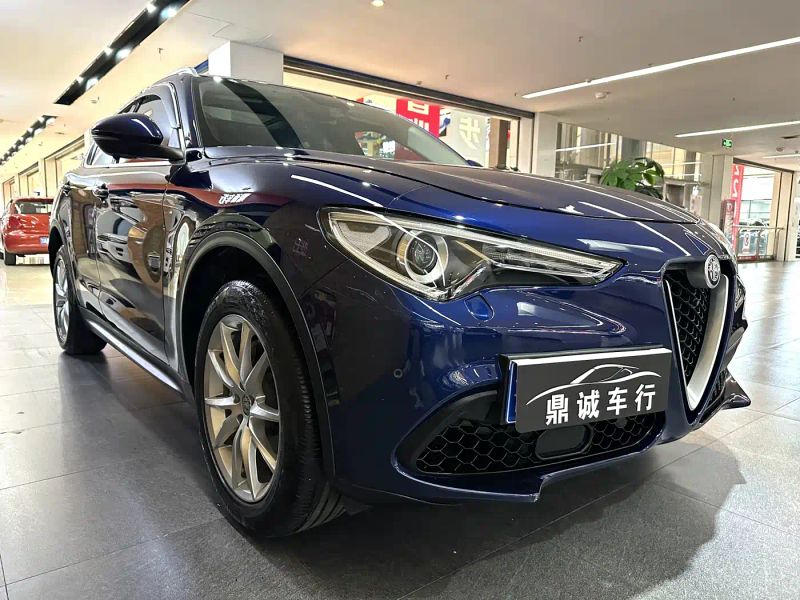 Stelvio Stelvio