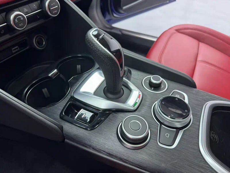 Stelvio Zhuliyue
