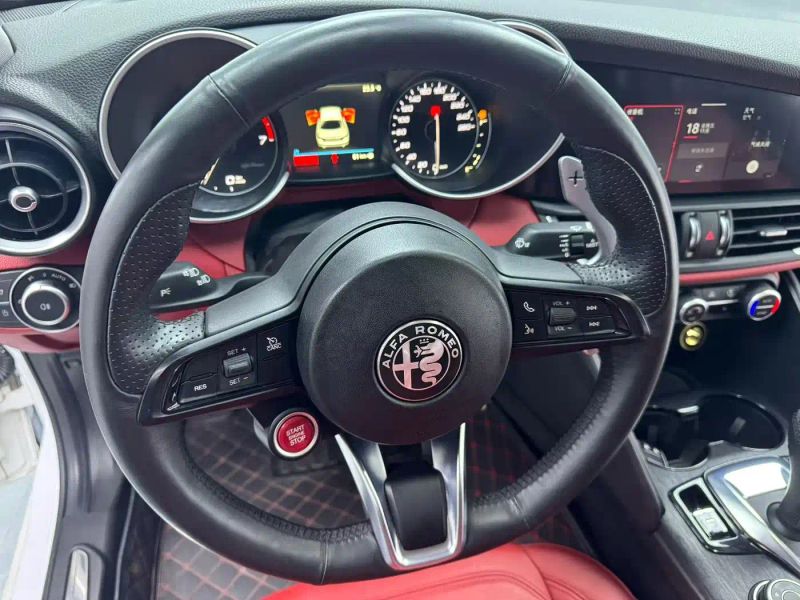 Stelvio Zhuliyue