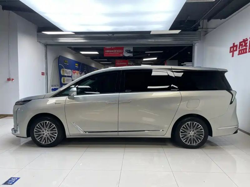 Buick Gl8