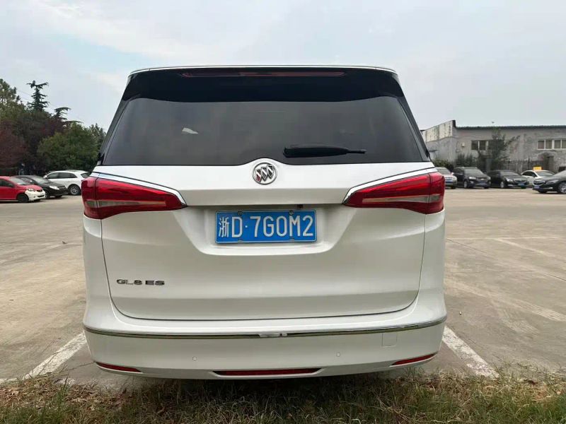 Buick Gl8