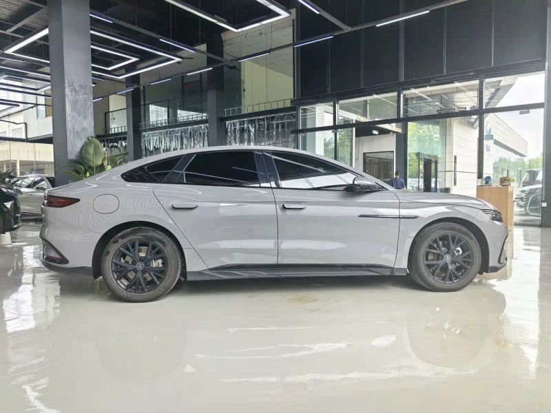 Byd Han