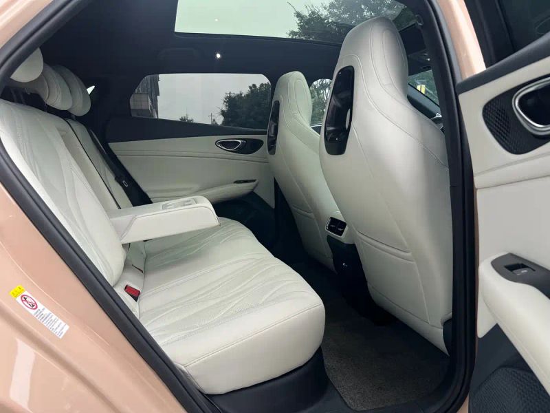 Byd 06