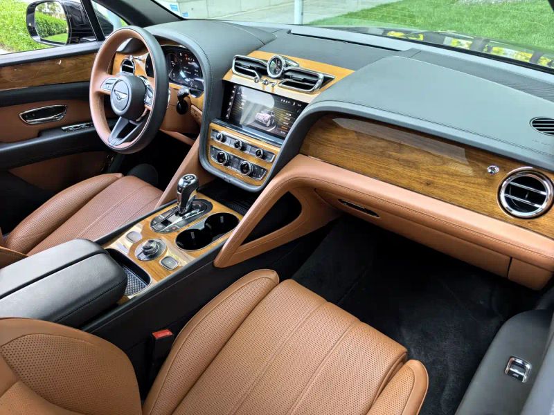 Bentley Uruz