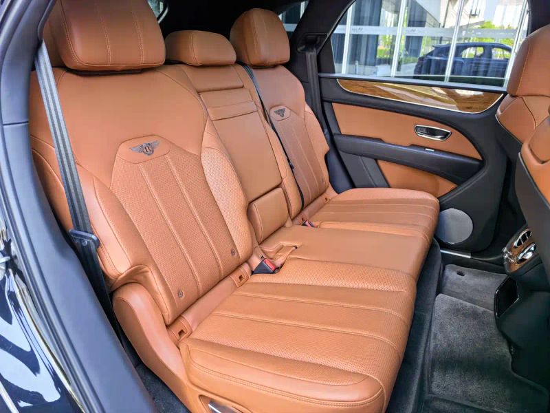 Bentley Uruz