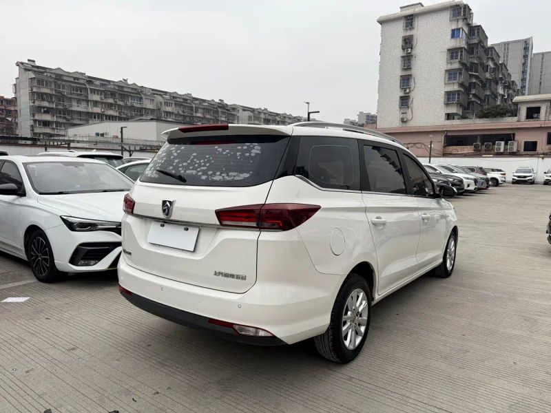 Baojun 360