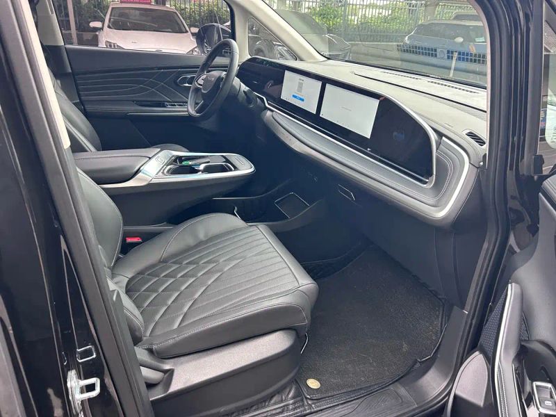 Saic-maxus Mpv