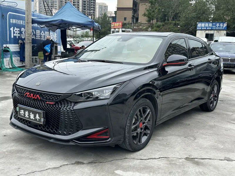 Yixuan Yixuan