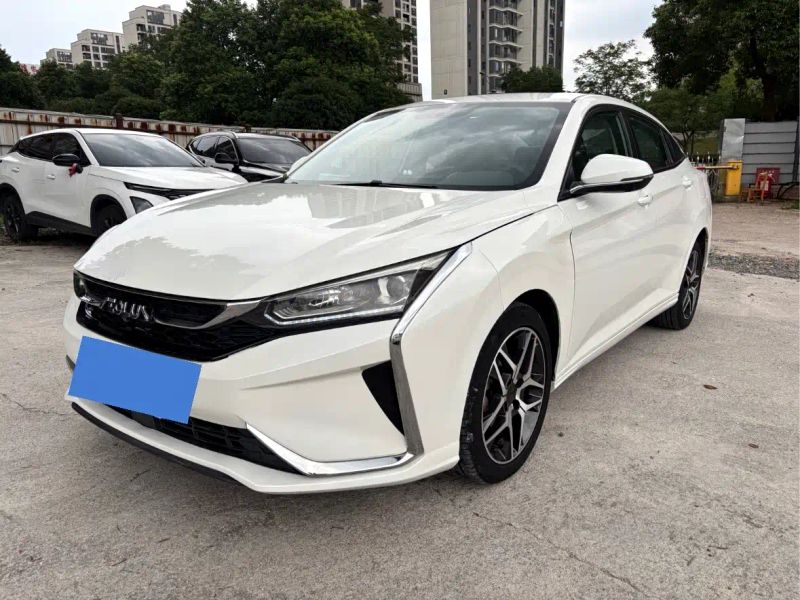 Yixuan Yixuan