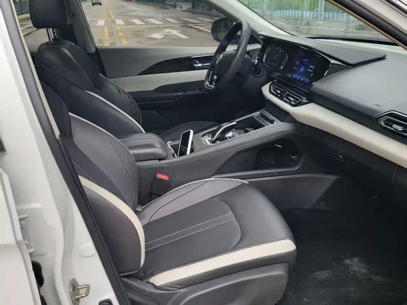 Yixuan E70