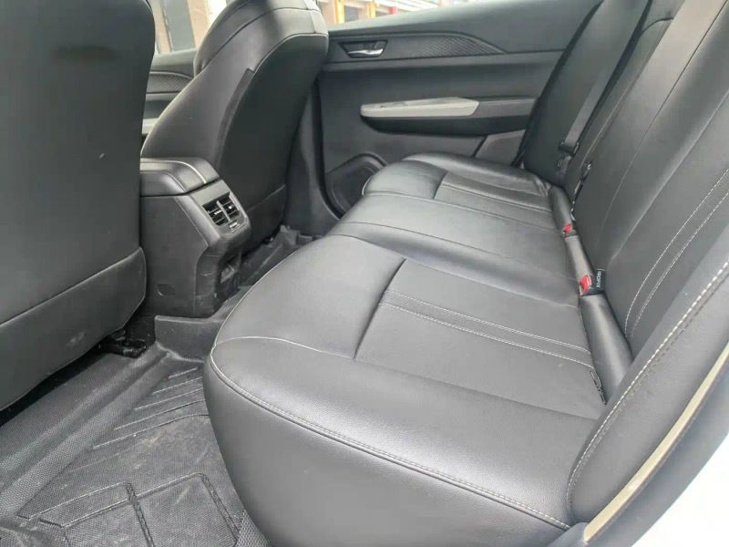 Yixuan E70