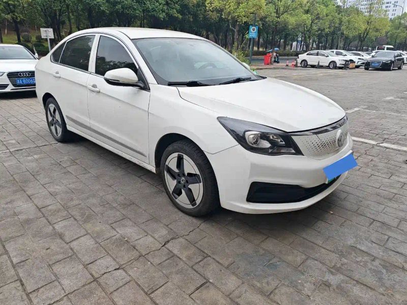 Yixuan E70