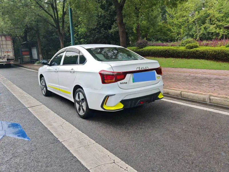 Yixuan E70