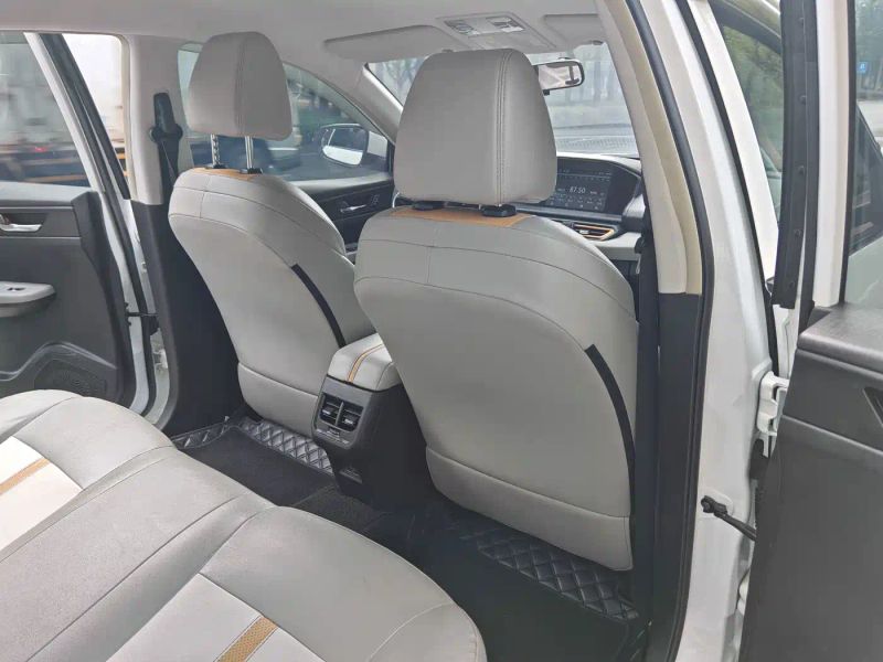 Yixuan E70