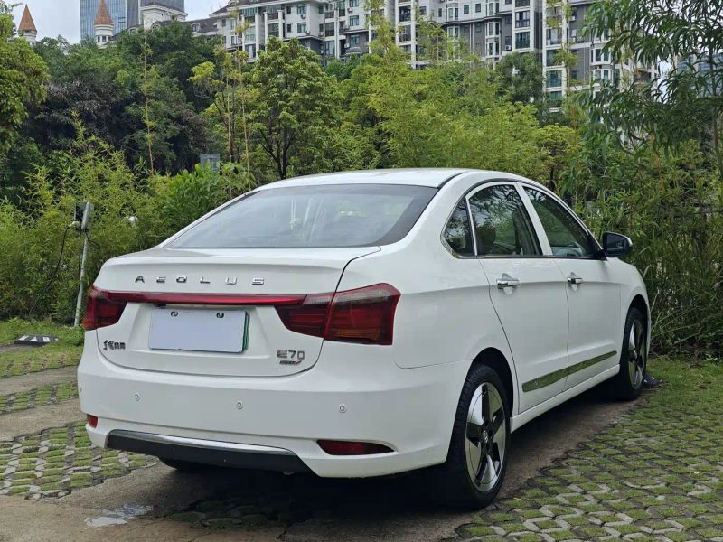 Yixuan E70