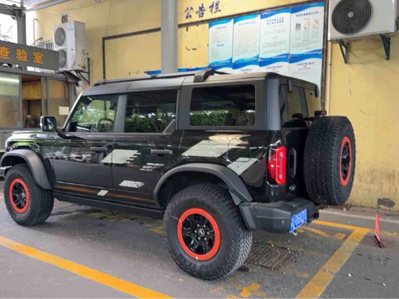 Explorer Bronco