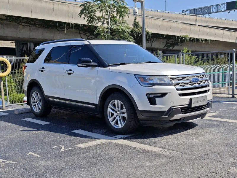 Explorer Explorer
