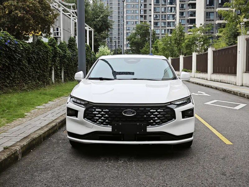 Explorer Mondeo