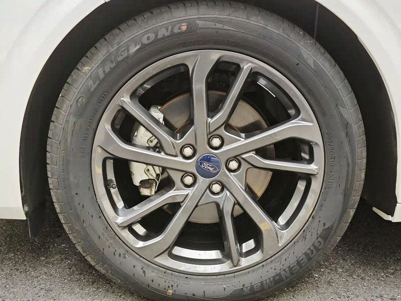 Explorer Mondeo