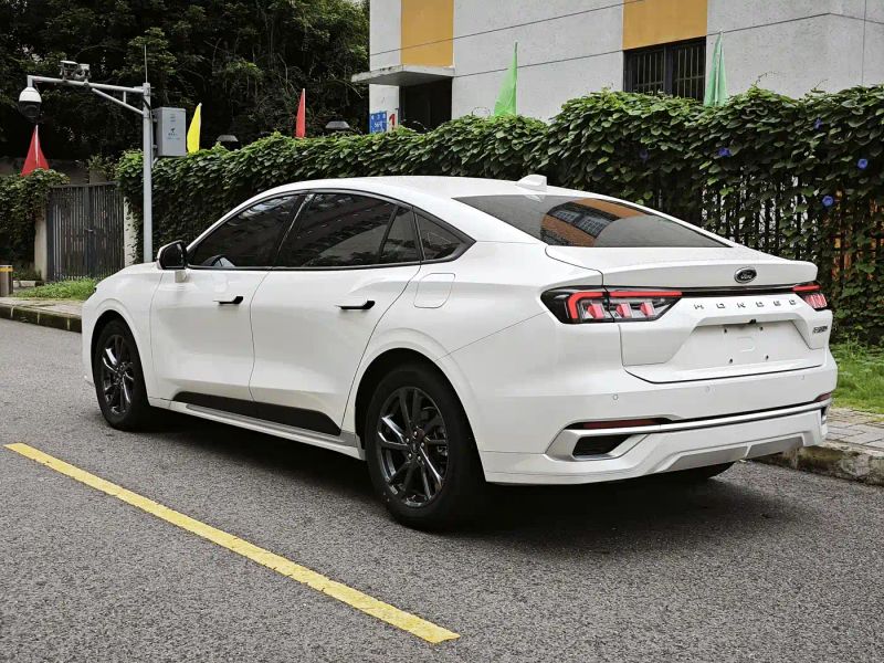 Explorer Mondeo