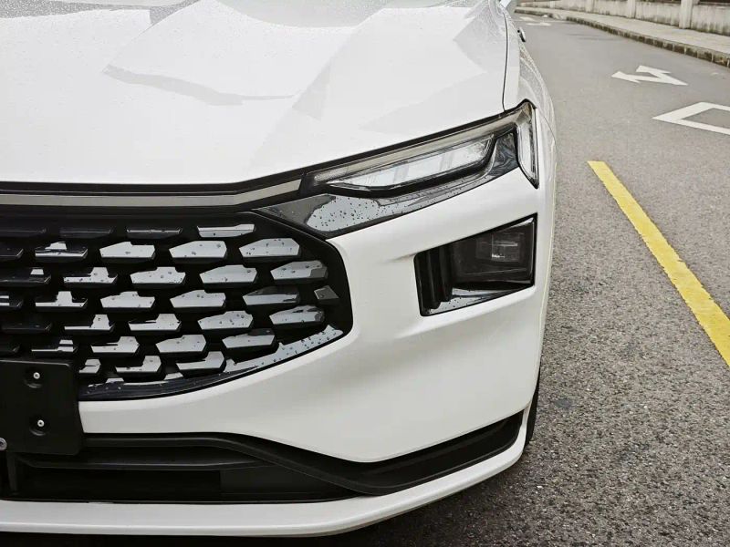 Explorer Mondeo