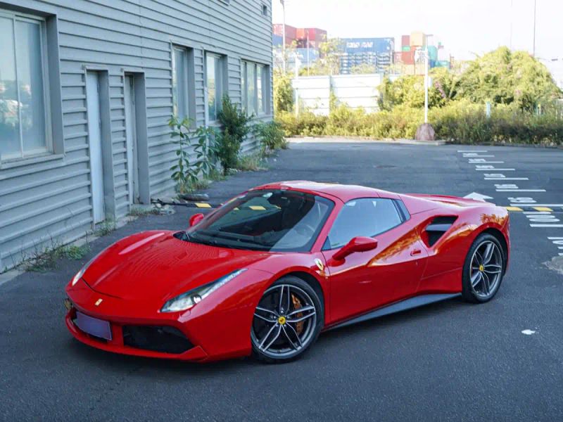 Ferrari 488